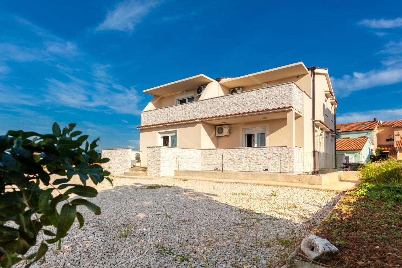 Apartments Didi Omišalj Exterior foto